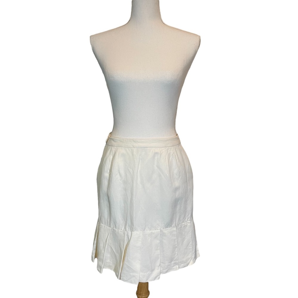 LOFT White Linen Blend Mini Skirt. Size 4P.
